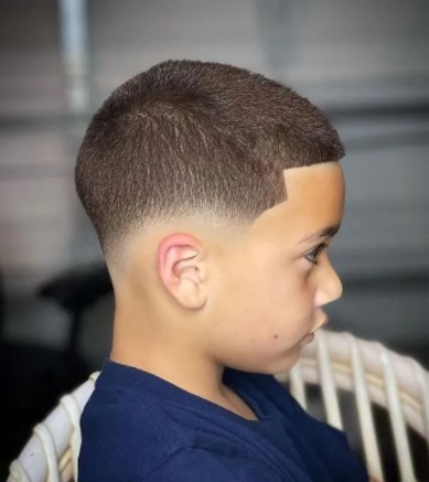 Corte de cabelo masculino infantil liso Corte de cabelo masculino infantil liso