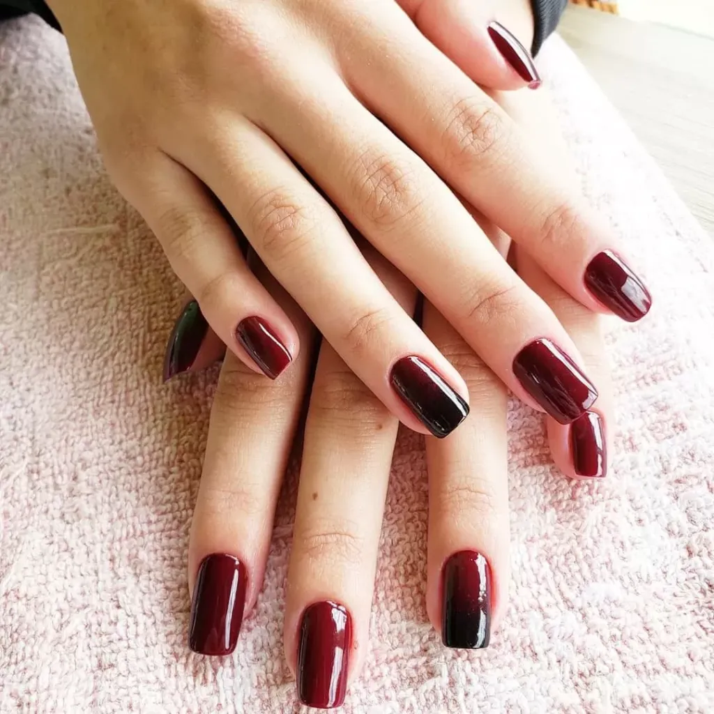 Unhas vermelhas degradê
